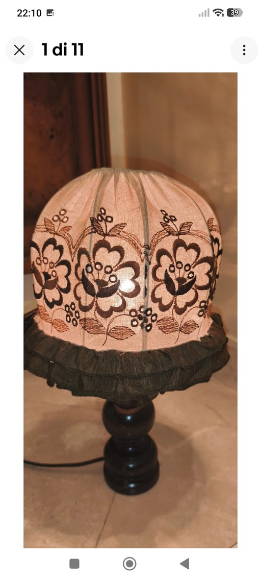 Vintage Lamp With Handcrafted Lampshade In Embroidered Cotton Cloth – tafellampen, Textile