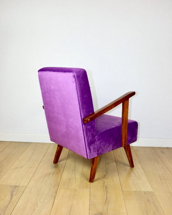 Image 1 of Vintage loft fauteuil van paars fluweel - 2 stuks beschikbaar