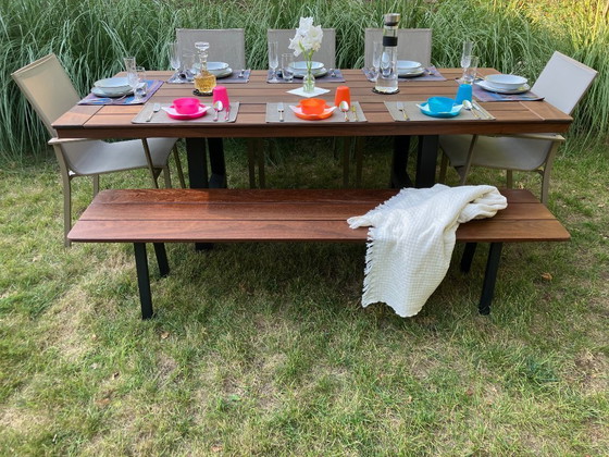 Image 1 of Tuintafel "Family" 8P - Braziliaanse Walnoot - Ambacht