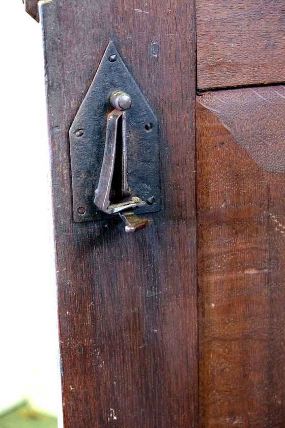 Image 1 of Gelderse Kussenkast, 17de eeuw, eikenhout. 