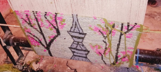 Image 1 of Tappeto marocchino in lana fatto a mano – motivo Torre Eiffel – verde, rosa, grigio – pezzo unico