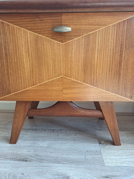 Van Teeffelen Nightstands
