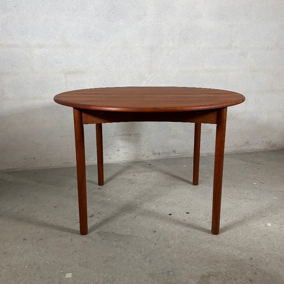 Image 1 of Round Extendable Teak Dining Table Butterfly — Danish