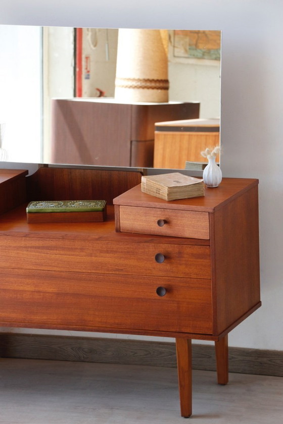 Image 1 of Vintage teakhouten kaptafel Avalon - Scandinavisch design uit het midden van de 20e eeuw