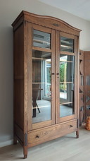 Bellissima vetrina/libreria in rovere in stile Art Déco, anni '20-'30.