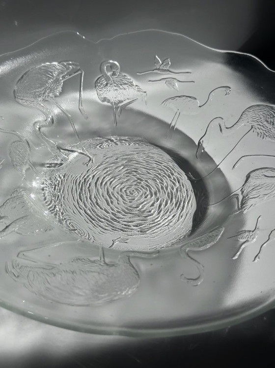 Image 1 of Vintage glazen schaal met flamingo-design, Walther glazen fruitschaal, serveerschaal uit de jaren 80
