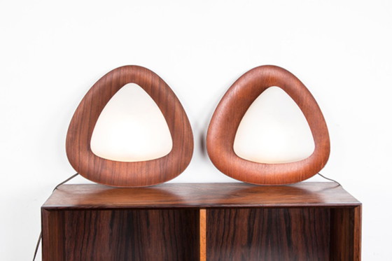Image 1 of Paire d’Appliques Italiennes en Teck et Opaline par Goffredo Reggiani 1960