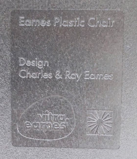 Image 1 of 2x Vitra Eames DSW Stuhl