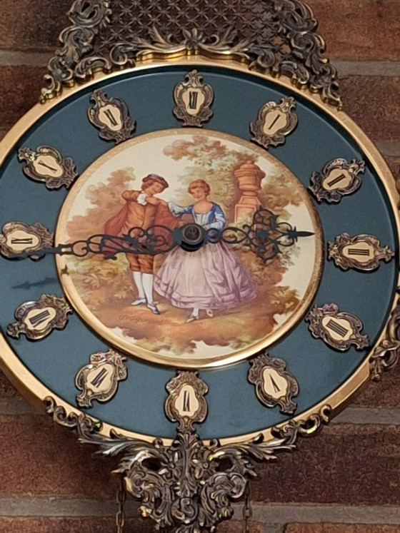Wall clock with pendulum and weights, green and gold-colored, Metal, Klassiek (photo 5 of 6)