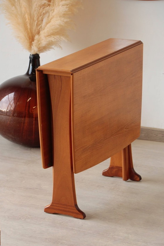 Image 1 of Table à Manger G Plan en Teck – Vintage Restaurée & Modulable