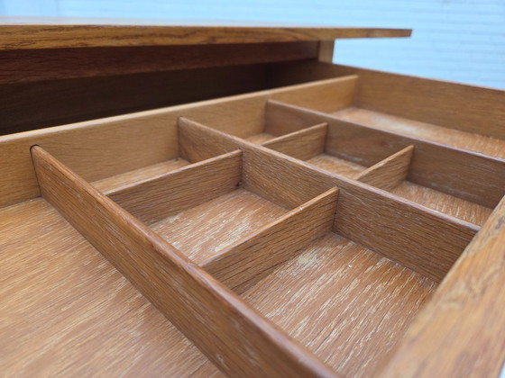 Image 1 of Años 70, mesa de centro danesa plegable, madera de roble, ratán, estado original.