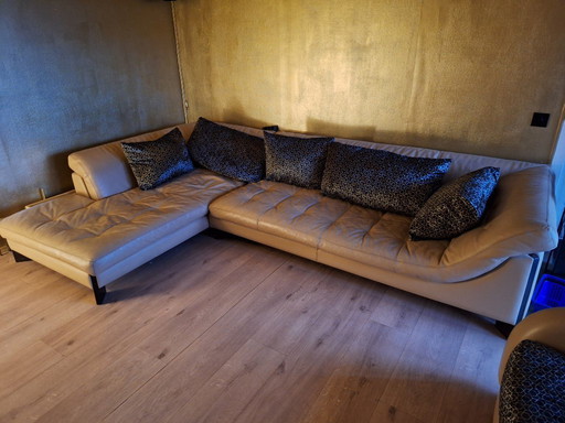 Sofá esquinero y sillón Roche Bobois