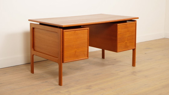 Image 1 of Bureau vintage | Conception danoise | Teck | Arné Vodder