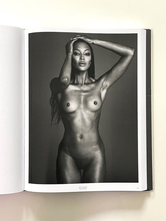 Image 1 of Taschen - Sammlerstück Mert Alas / Marcus Piggott