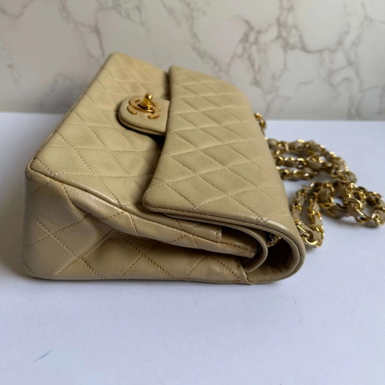 Chanel small classic flap bag beige vintage – Overige tassen, Lamsleer (photo 8 of 17)