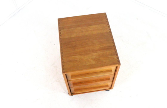 Image 1 of Commode mobile danoise vintage