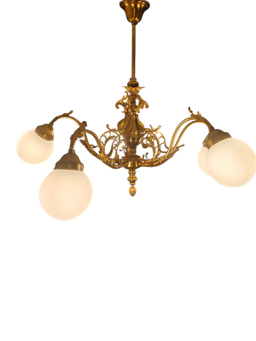 Large brass pendant light in Hollywood Regency style – 5-light with opal glass (approx. 92 cm diameter)