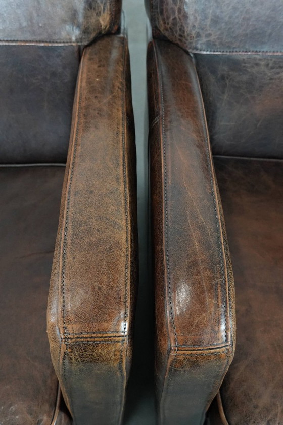 Image 1 of 2 eleganti poltrone di design in pelle di pecora con splendidi colori intensi e un design senza tempo