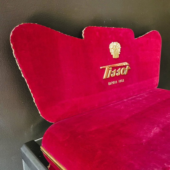 Large Tissot Watch Display in Red Velvet Vintage 60', Decorative Objects, Metal (photo 7 of 8)