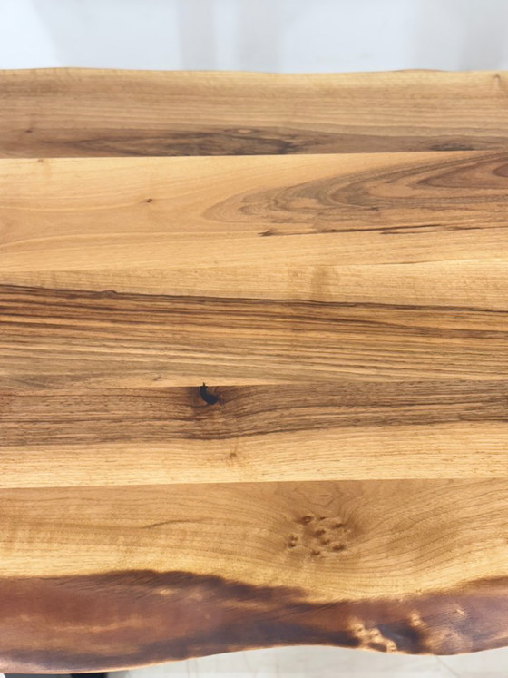 Image 1 of Eettafel van massief walnotenhout / Tafel / Eetkamertafel / Vergadertafel / Woonkamertafel / 199,5 cm breed