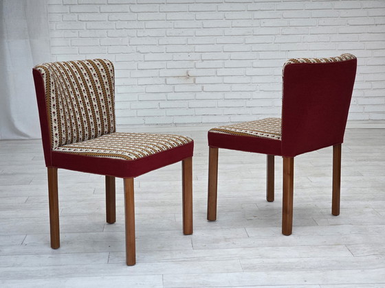 Image 1 of 1960s, set de 2 fauteuils danois, tissu traditionnel danois en laine tissée, pieds en bois de frêne.