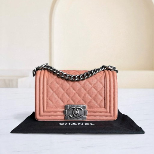 Borsa Chanel Boy Small - Caviar 20 cm trapuntata rosa cipria con finiture in argento rutenio Serie 27
