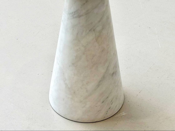 Image 1 of Tavolo rotondo in marmo di Carrara di Carlo Scarpa per Cattelan Italia, anni '70