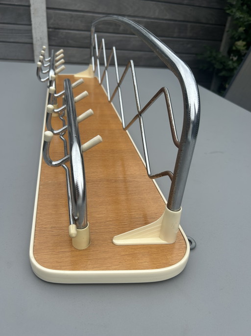Coat rack with hat shelf - Vintage ‘60s – kapstokken, Metal, Plastic (photo 2 of 5)