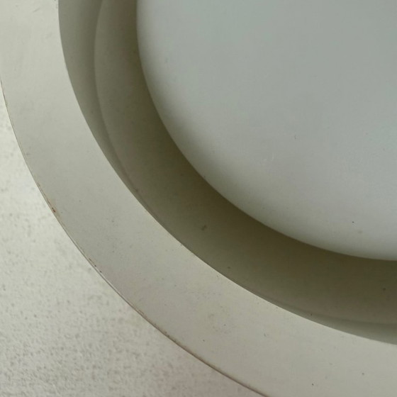 Image 1 of Plafond/wandlamp wit bakeliet jaren 70