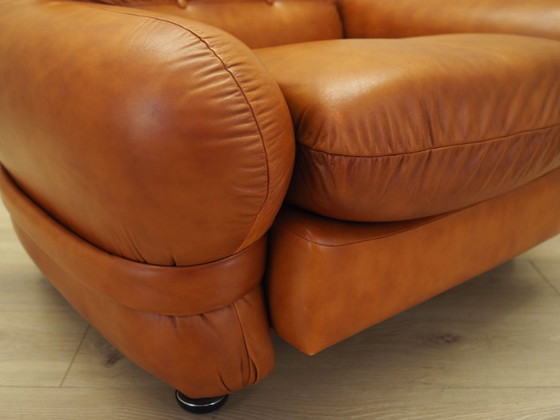 Image 1 of Fauteuil en cuir, design italien, années 1970, production : Italie