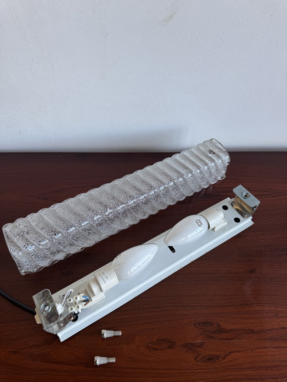 Image 1 of Elegante Vintage Wandlamp - Gestructureerd Geribbeld Glas Schoonheid