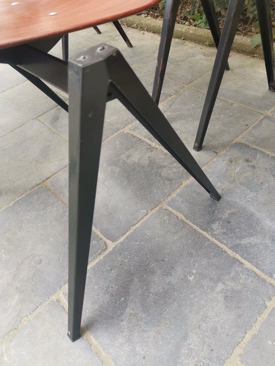 Image 1 of Juego de 6 sillas apilables S22 Pagholz