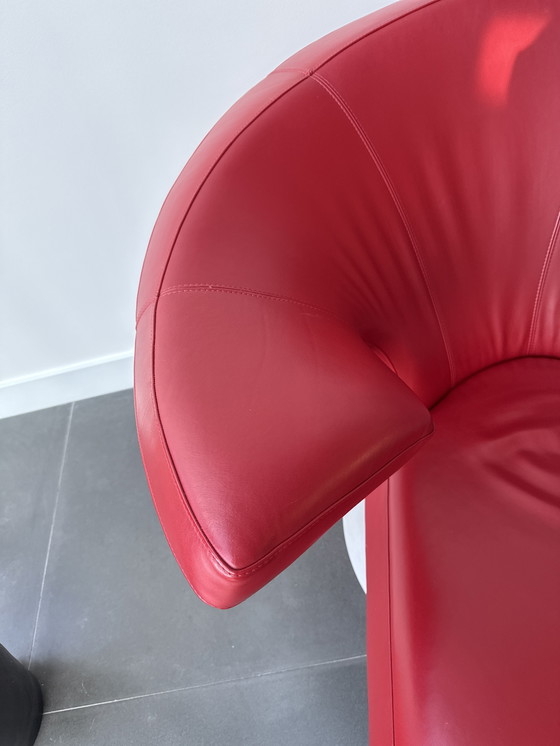 Image 1 of 2. X LeoLux Parabolica Rood