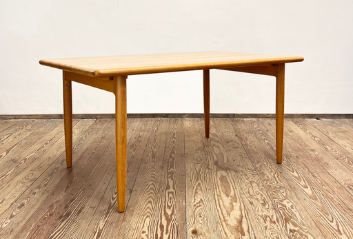 Mesa de comedor de roble