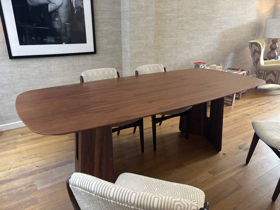 Image 1 of Walnut/walnut dining table round corners - Decor Amsterdam