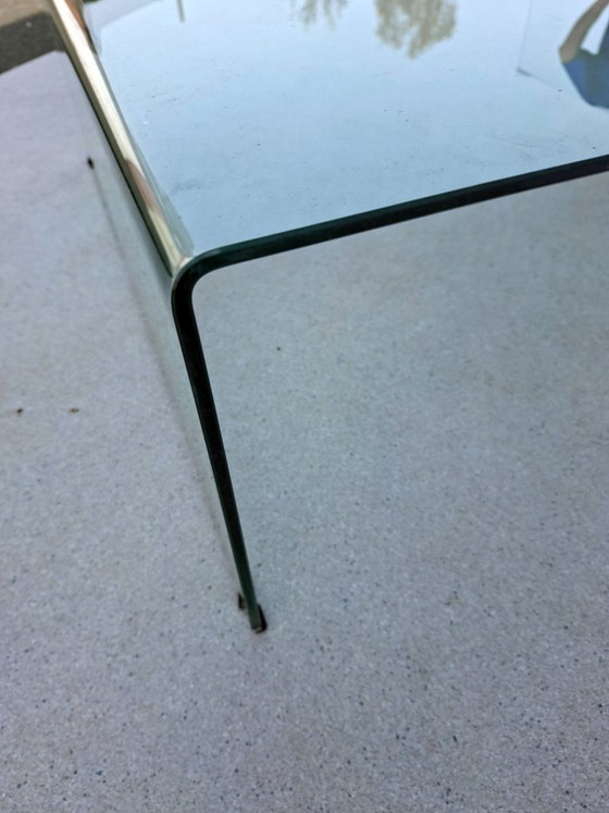 Image 1 of Curved glass coffee table 100 x 100