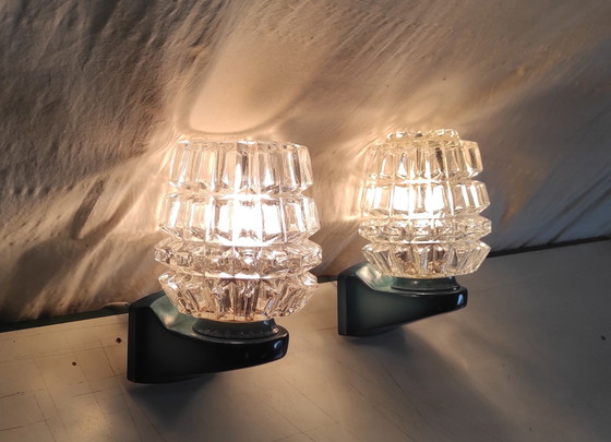 Image 1 of Apliques de pared de cristal azul y plástico - década de 1970