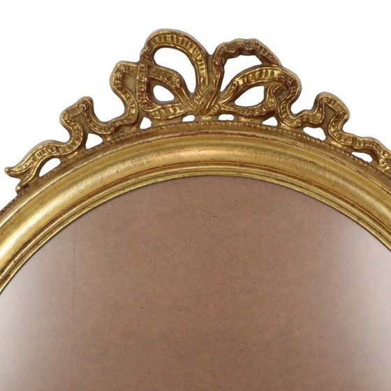 Classic Oval Gold Frame with Bow Ornament 63cm – Glass, Plastic (photo 3 of 14)