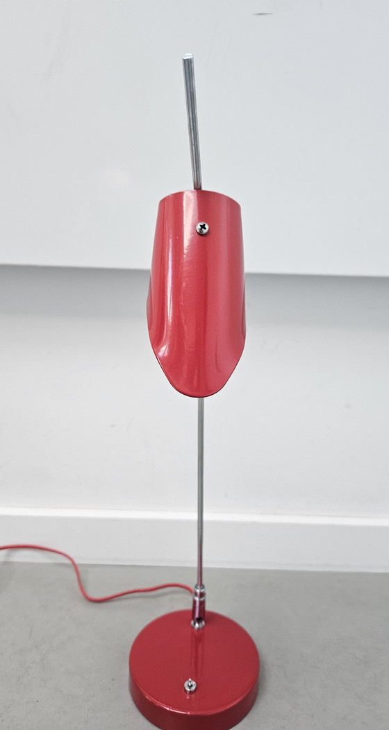 Image 1 of Red minimalist designer lamp Desk lamp.