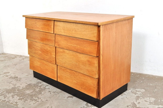 Image 1 of Vintage beukenhouten ladekast / dressoir jaren 50