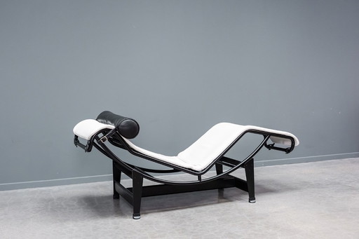 Chaise longue LC4 de Corbusier