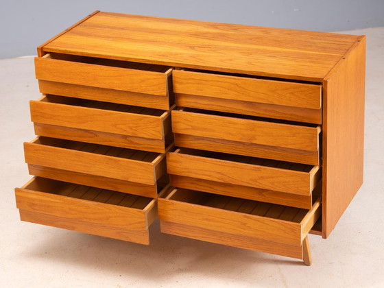 Commode tchèque vintage U-453 par Jiří Jiroutek, 1960, placage de chêne, 110 × 45 × 77 cm – Other (photo 6 of 10)