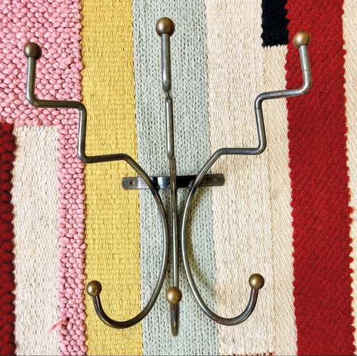 porte-manteau en métal de style moderne du milieu du siècle