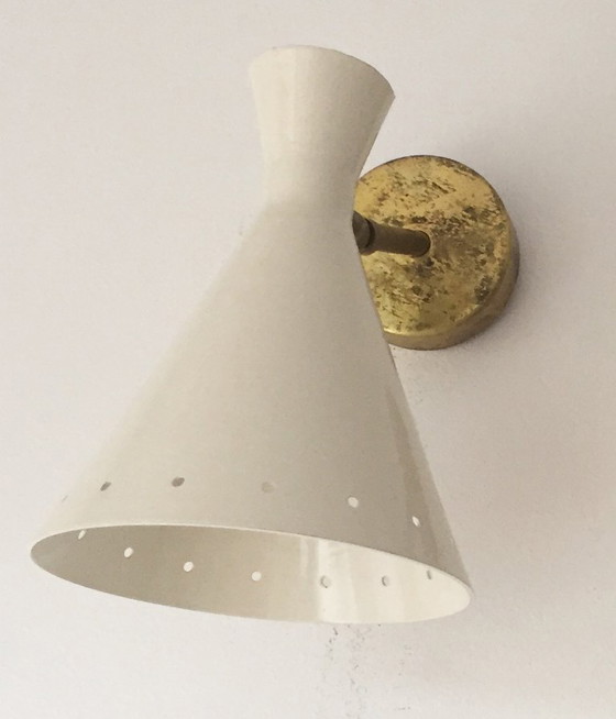 Coppia di applique da parete di design italiano degli anni '50. – Metal (photo 11 of 12)