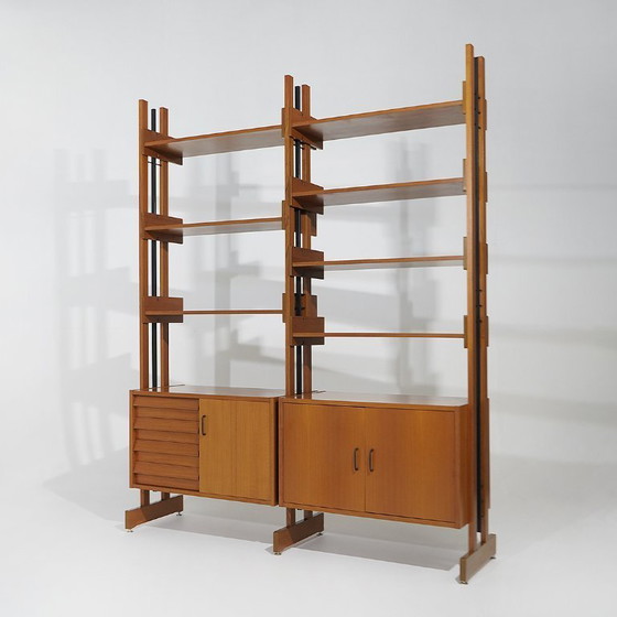 Modulares Bücherregal mit Ständern, 1960er Jahre – Bücherregale, Brass (photo 3 of 15)