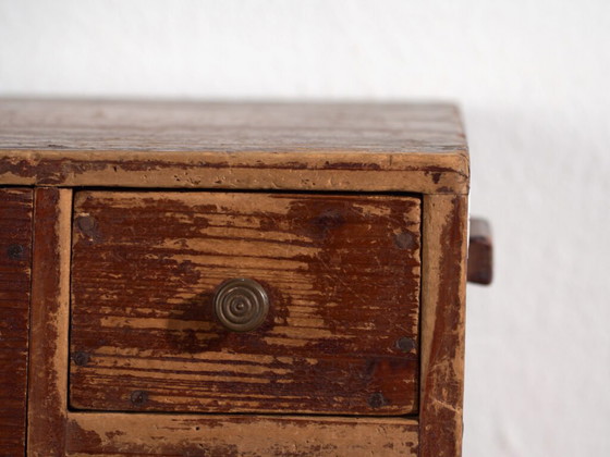 Piccola Cassettiera Giapponese in Cedro (Ko-Dansu), Periodo Taishō–Showa, c. 1920–1945 – Cassettiere (photo 31 of 40)