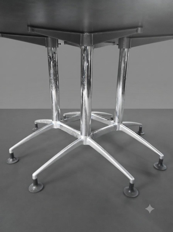 Tavolo Akaba Modello Carma, Design Jorge Pensi – Tavoli da pranzo, Chrome, Aluminium (photo 5 of 14)