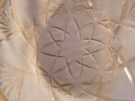 Image 1 of Een paar hoogwaardige vintage wand-/plafondlampen van loodkristal met stervormige slijping.