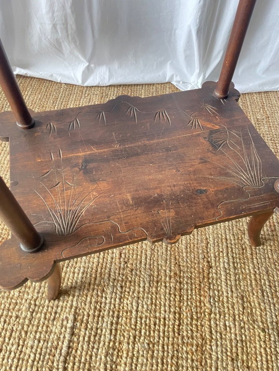 Image 1 of Geschnitzter Beistelltisch aus Holz im Jugendstil, Frankreich, frühes 20. Jahrhundert