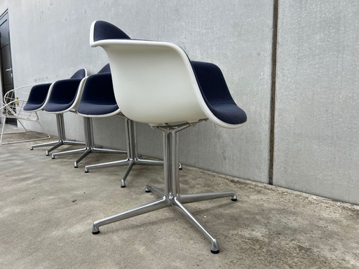 4x Vitra Eames DAL chairs